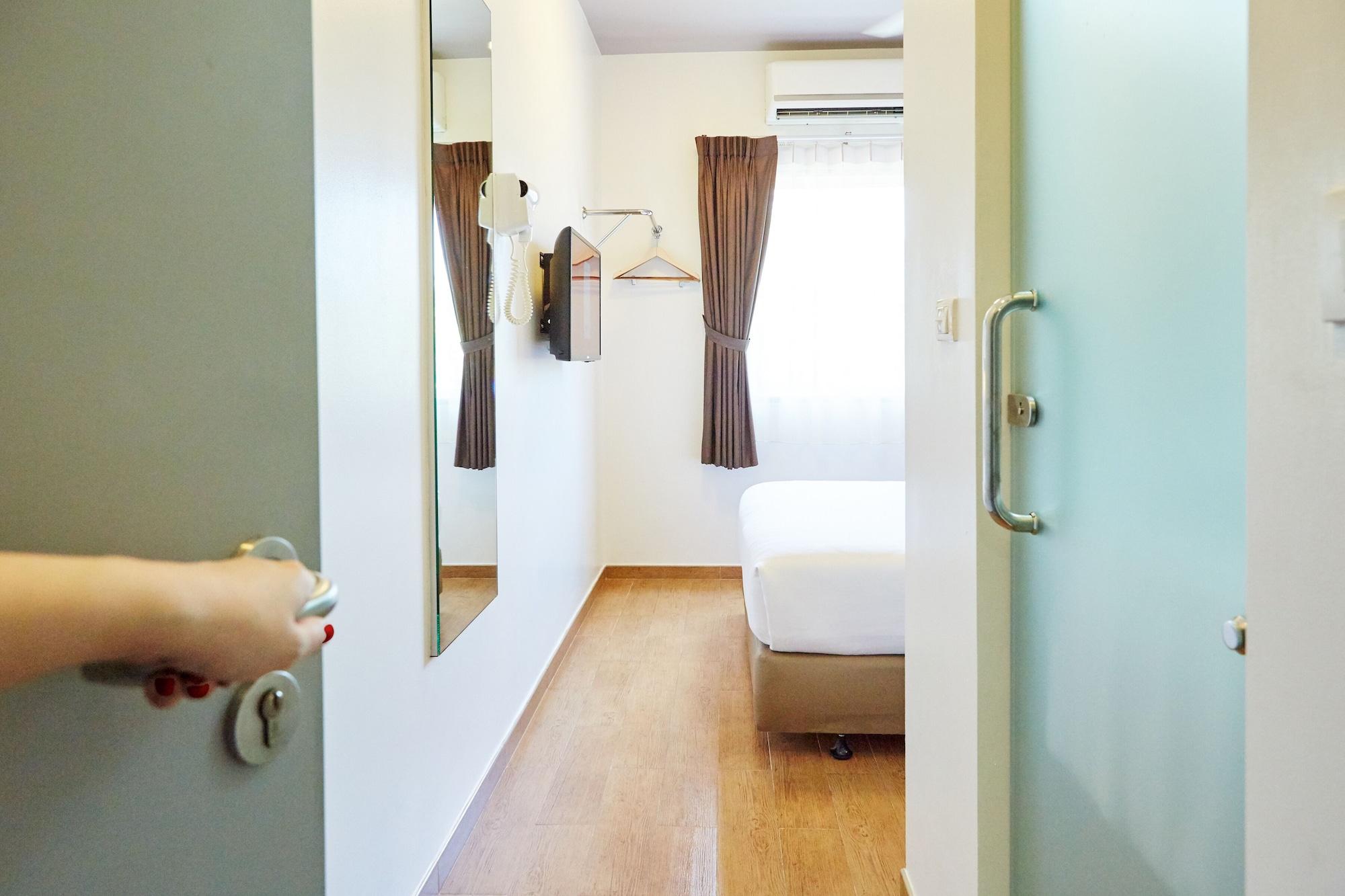 Red Planet Phuket Patong - Sha Extra Plus Eksteriør billede