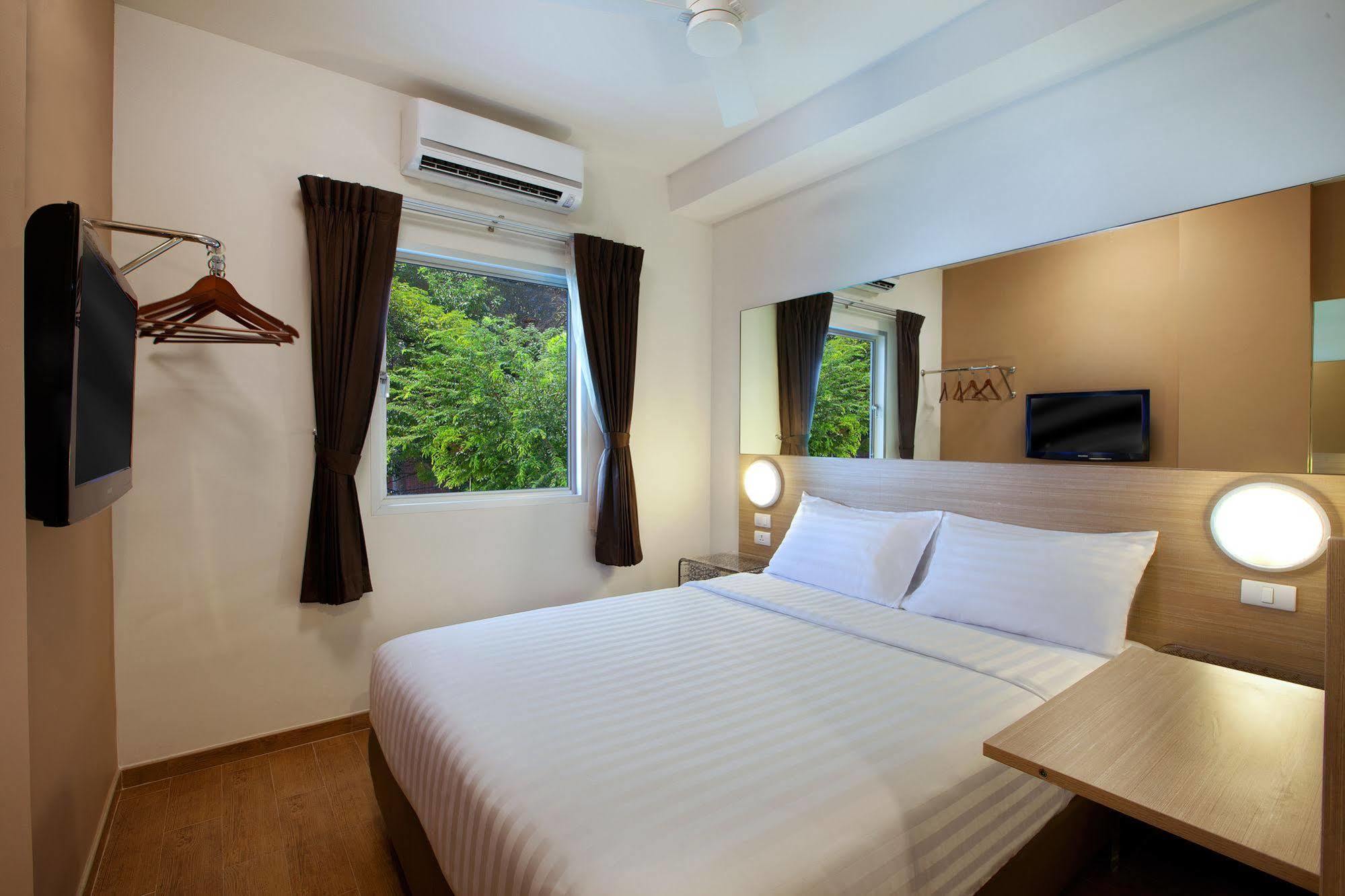 Red Planet Phuket Patong - Sha Extra Plus Eksteriør billede